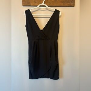 Tildon Black Pleated Sheath Mini Dress size M